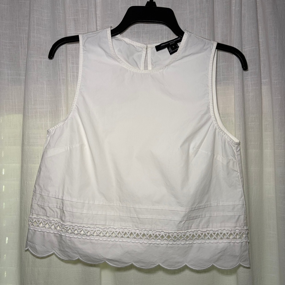 French Connection Top Women Small White Sleeveless Scalloped Eyelet Boho Blouse